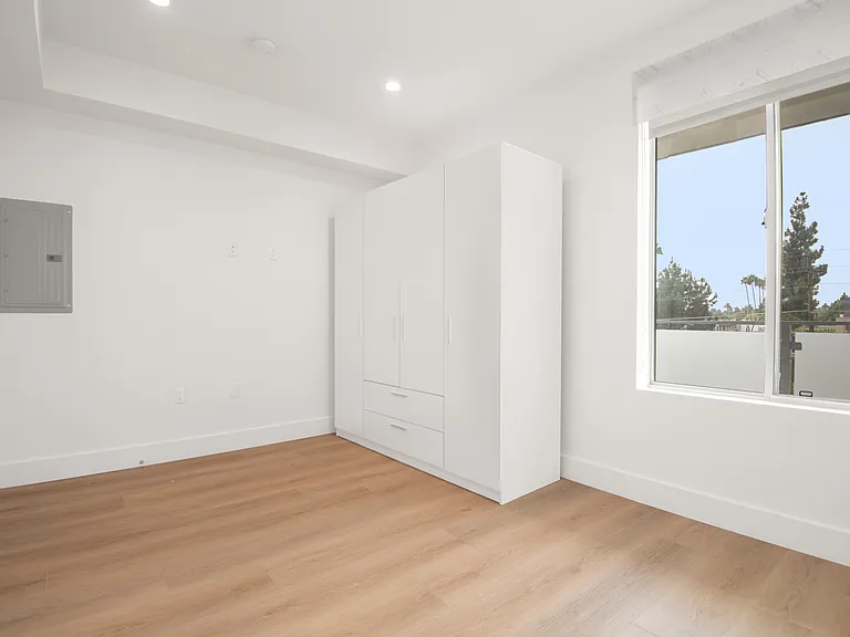 4418 S Slauson Ave #401 — Photo 10
