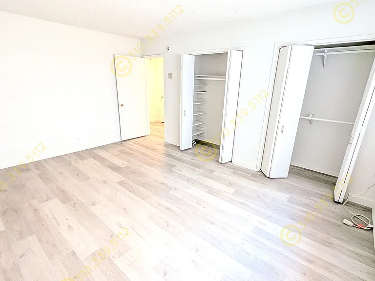 11852 Rochester Ave #8 — Photo 21