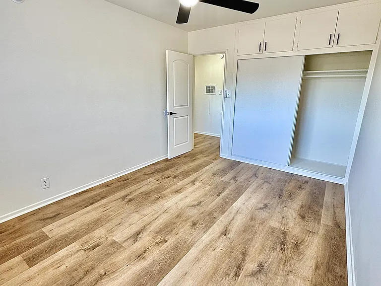 6743 Haskell Ave #6 — Photo 12