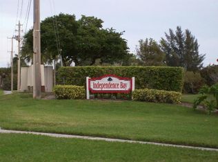 15 Centennial Ct, Deerfield Beach, FL 33442