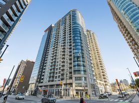 242 Rideau St