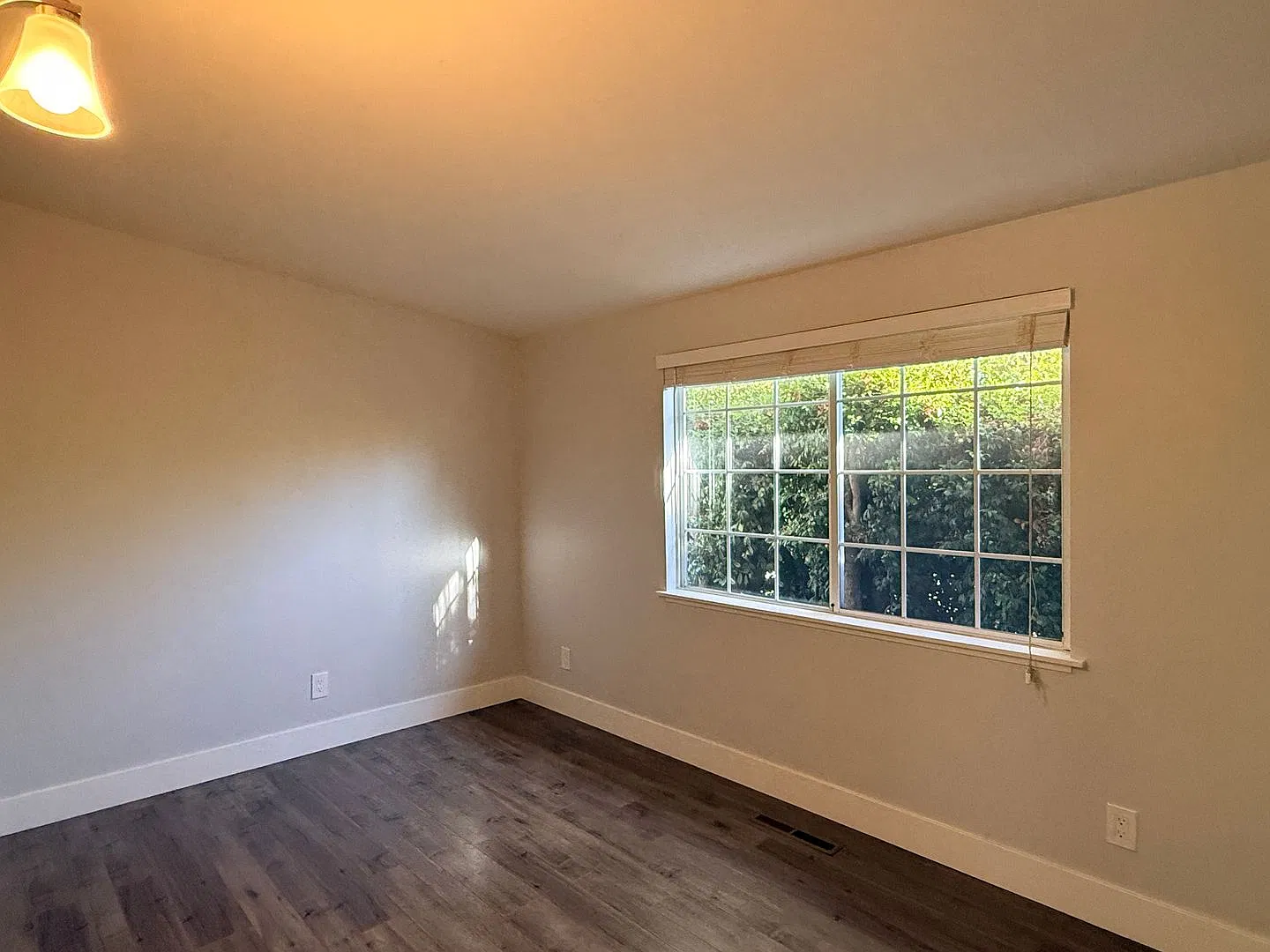 Fully Remodeled 4-Bedroom Sunnyvale Home with A/C and EV Charger — Photo 3