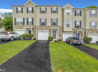 242 Bruaw Dr, York, PA 17406