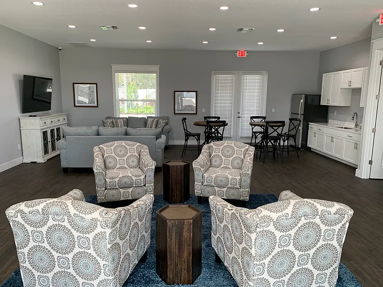 Persimmon Commons — Photo 4