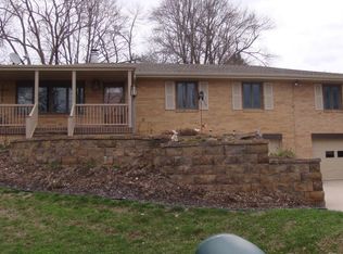 15477 Crestview Dr, Council Bluffs, IA 51503