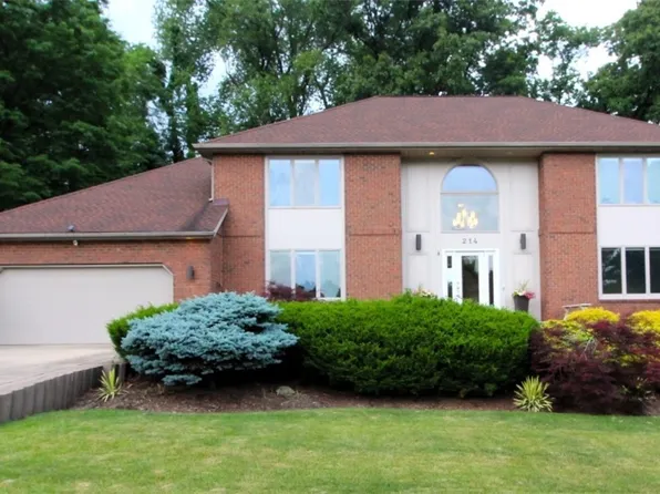 214 Steeplechase Ln, Munroe Falls, OH 44262