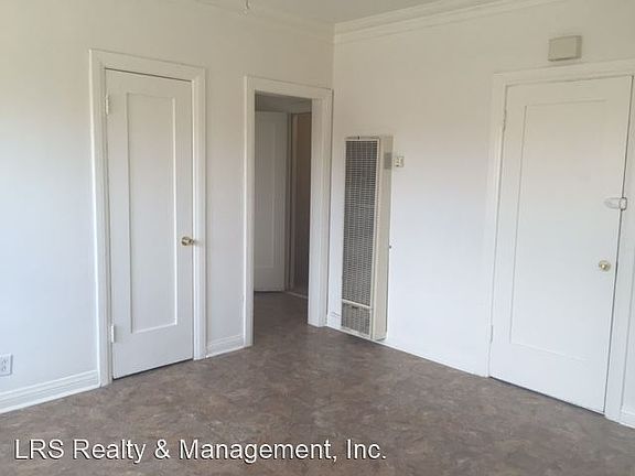 3rd image of 3718 W Pico Blvd APT 5