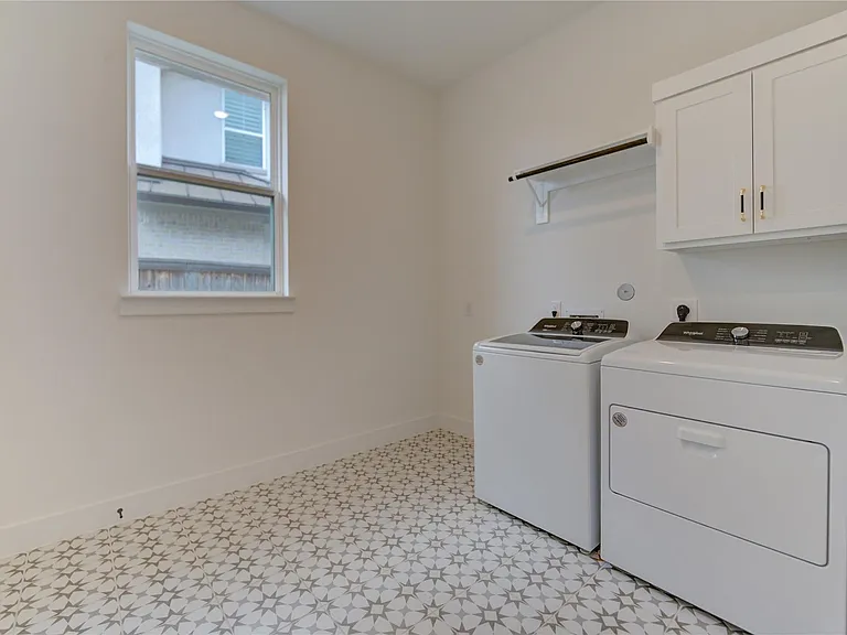 10318 Fountain Shore Dr — Photo 20
