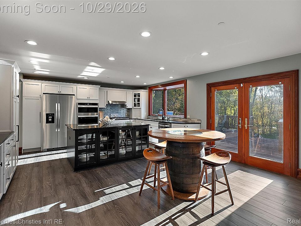 9551 Oak Pointe Ln, photo 15