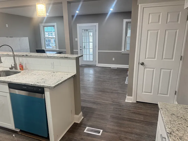1660 McFarland Rd — Photo 7