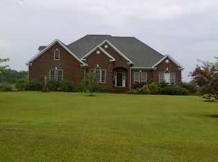 2035 Wolf Ln, Kinston, NC 28501