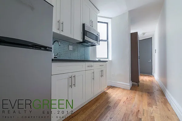 Rented by ERNY LLC | media 18