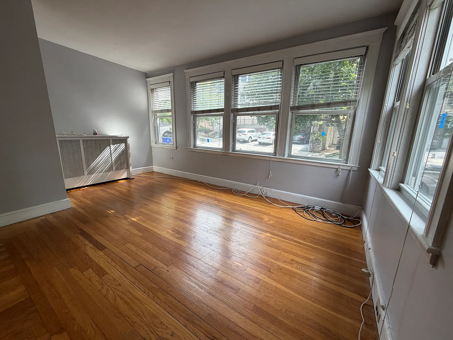 2 bed, $3,300 — Photo 2