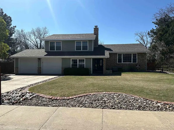 3303 Country Ln, Hays, KS 67601