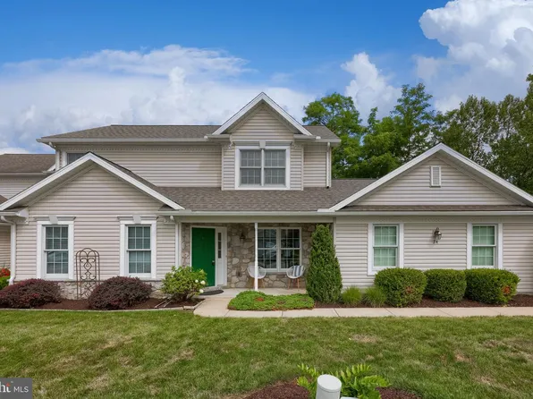 24 Hemlock Dr, Maytown, PA 17550