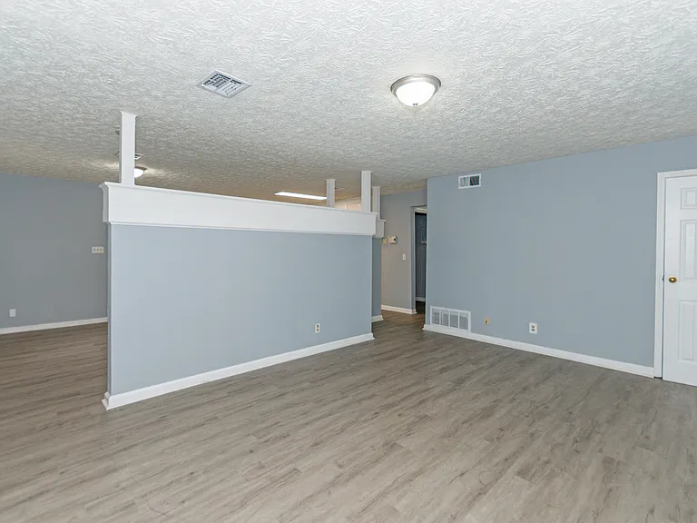 4342 Sunshine Dr — Photo 7