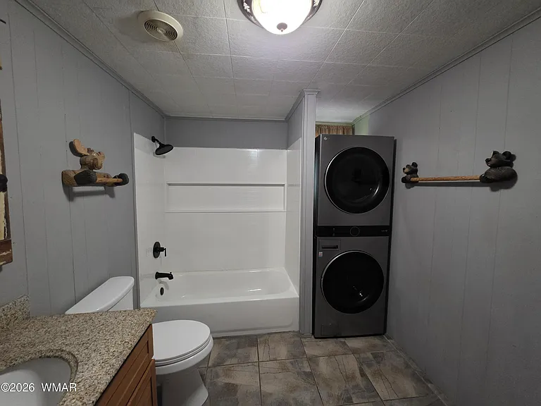 2361 W Stratton — Photo 16