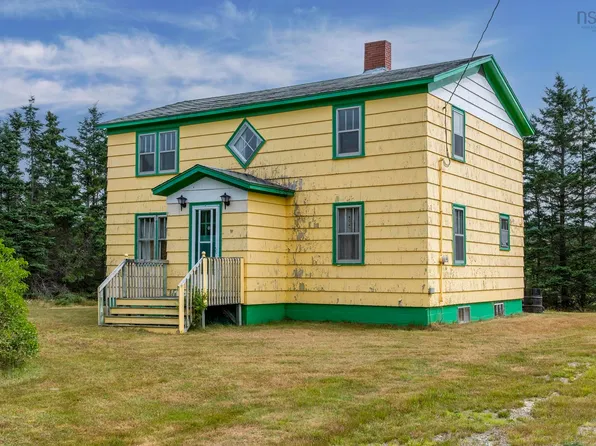 42 Moser River North Rd, Halifax, NS B0J 2K0