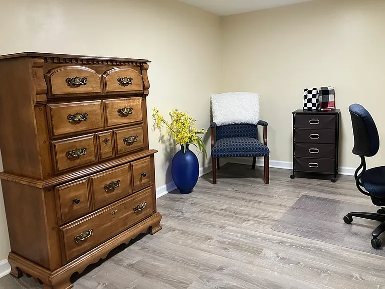 625 Midvale St #B — Photo 8