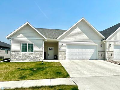 7022 67th St S, Horace, ND, 58047