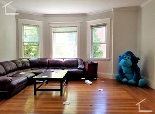 60 Kilsyth Rd #1B, Brookline, MA 02445