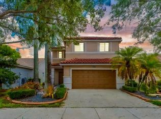 1103 Golden Cane Dr, Weston, FL 33327