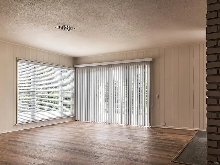 2401 Sagebrush Ct — Photo 8