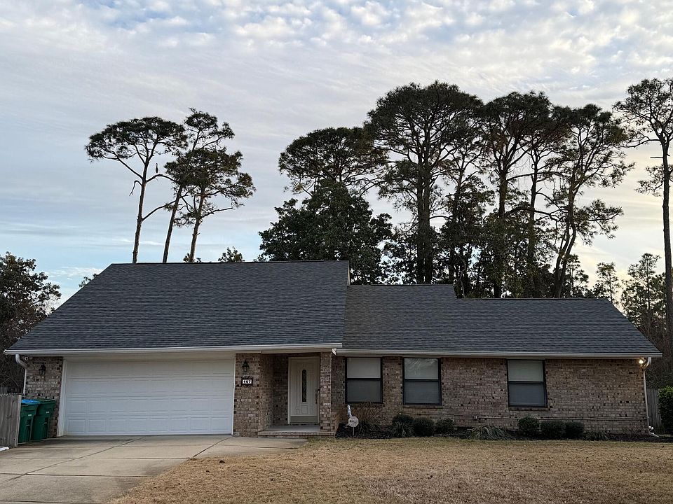 1st image of 407 Williamsburg Dr