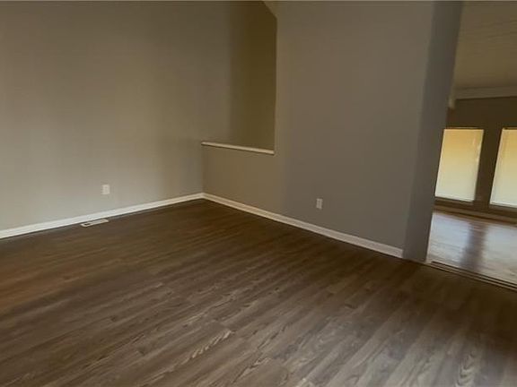 2nd image of 2563 Terrace Trl