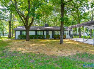 209 Oconee Dr, Huntsville, AL 35811