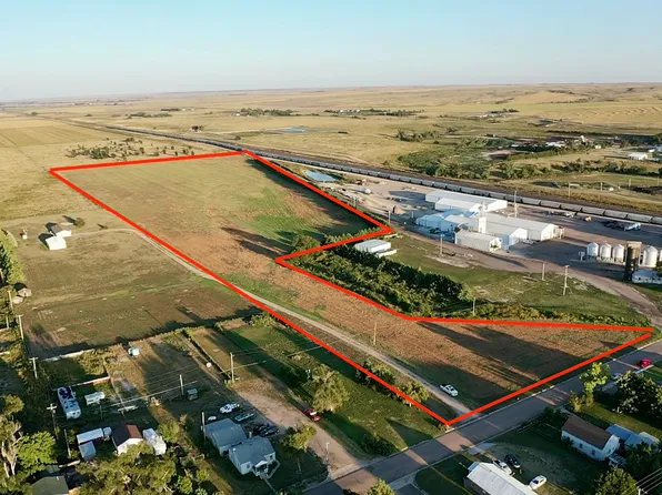 East Third, Sharon Springs, KS 67758