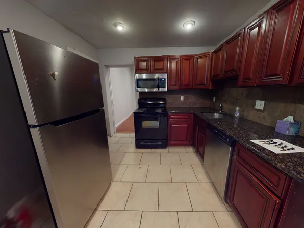 2215 N Sydenham St, Philadelphia, PA 19132