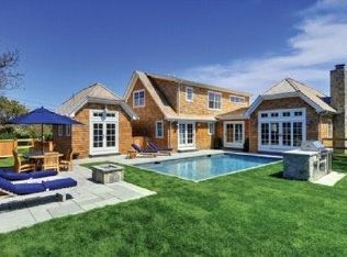 72 Surf Dr, Amagansett, NY 11930