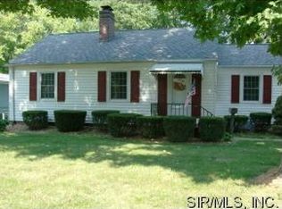 1575 Grand Ave, Edwardsville, IL
