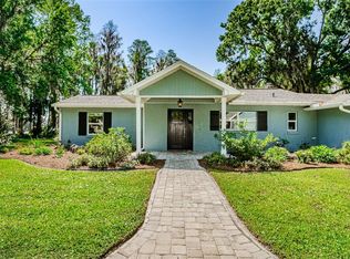 320 Deer Cove Ln, Lutz, FL 33548