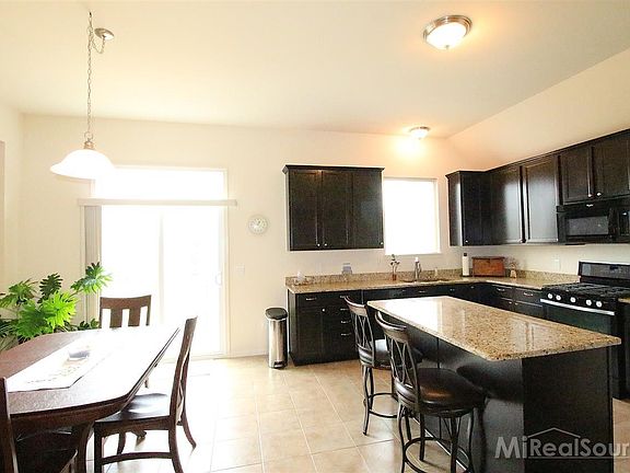 4th image of 22285 Natalie Dr