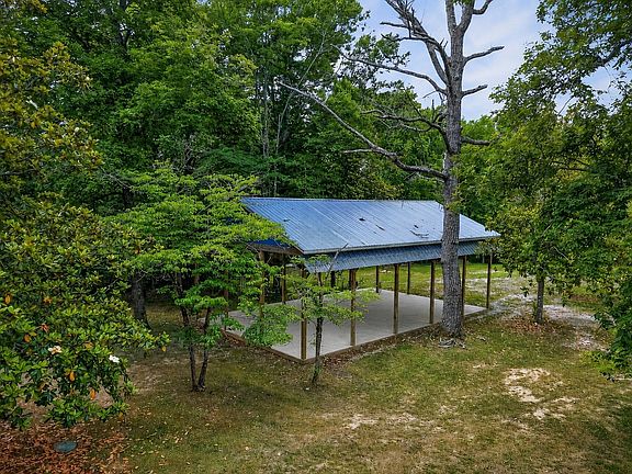 3rd image of 5682 Pates Ford Rd