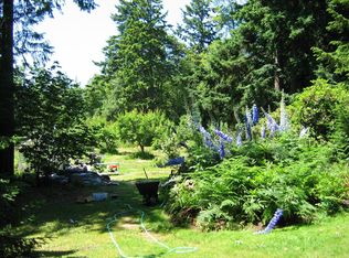 9335 NE Eric Ave, Bainbridge Island, WA 98110