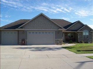 1517 E 20th St, Marshfield, WI 54449