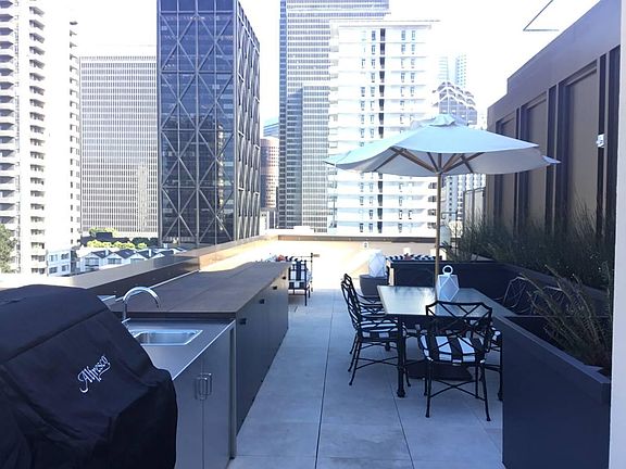 3rd image of 288 Pacific Ave #4THFLOOR