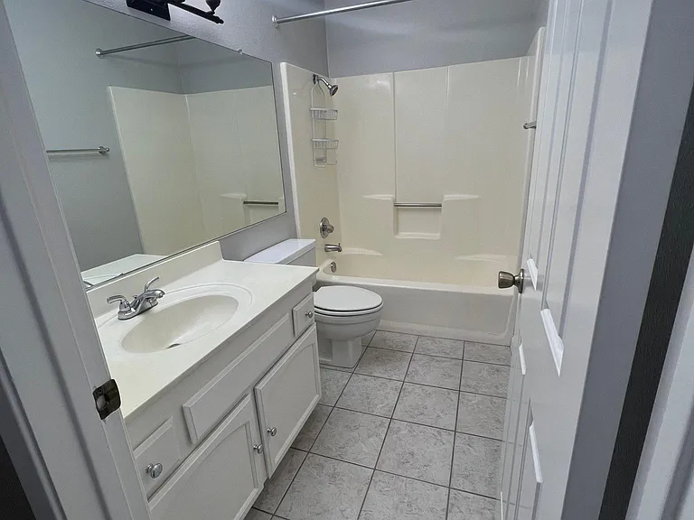 Main bathroom