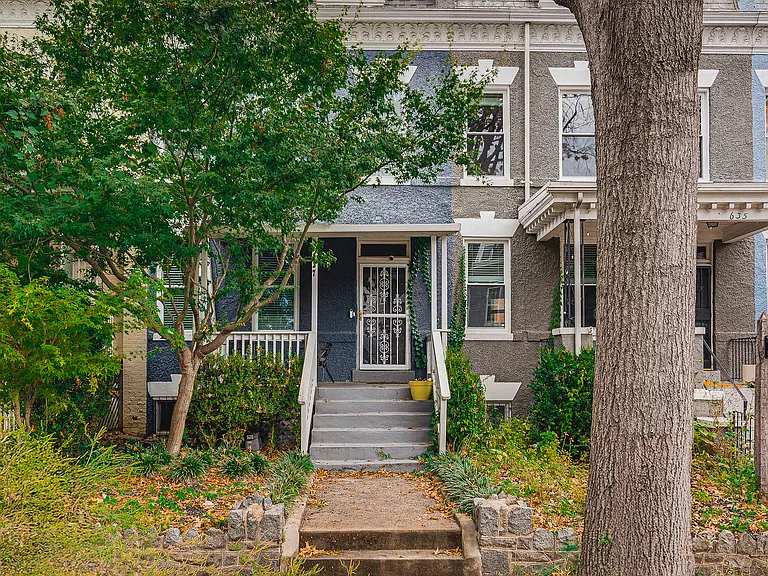 Keefer Pl NW — Photo 48