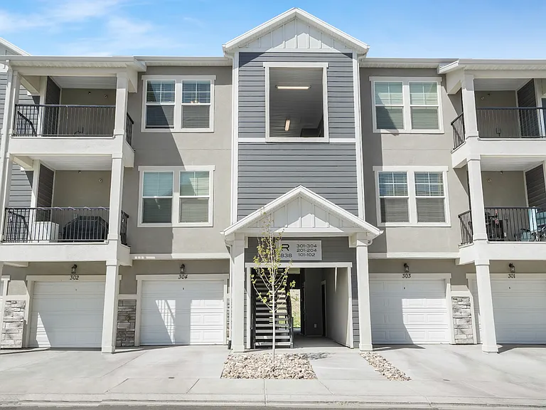 467 N 360 W #N202 — Photo 18