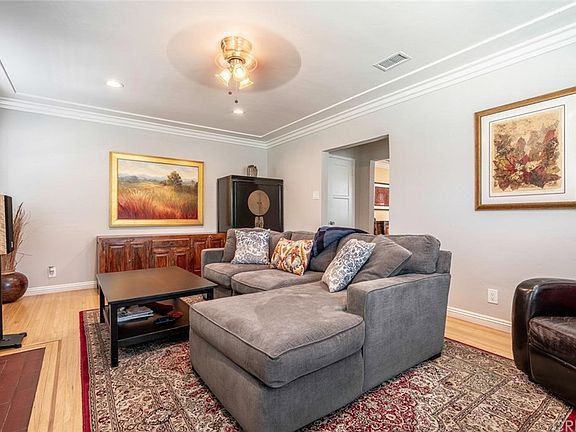 5th image of 4660 Paula St