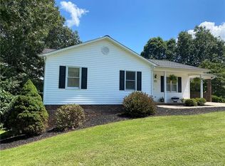 3190 Mount Carmel Ct, Hudson, NC 28638