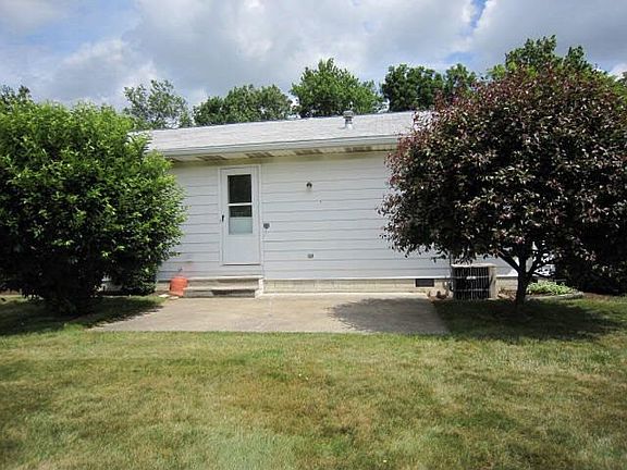 5th image of 1715 Olive Ct