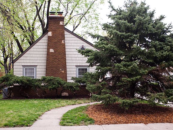 2nd image of 424 E 70th St