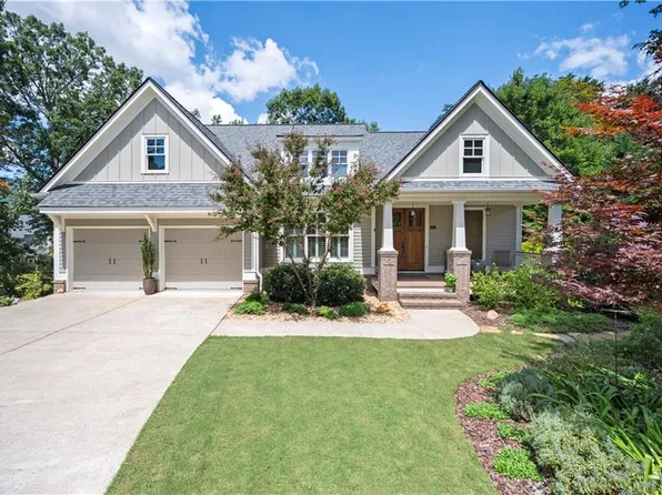 202 Talga Gln, Waleska, GA 30183