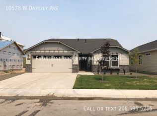 10578 W Daylily Ave, Star, ID 83669