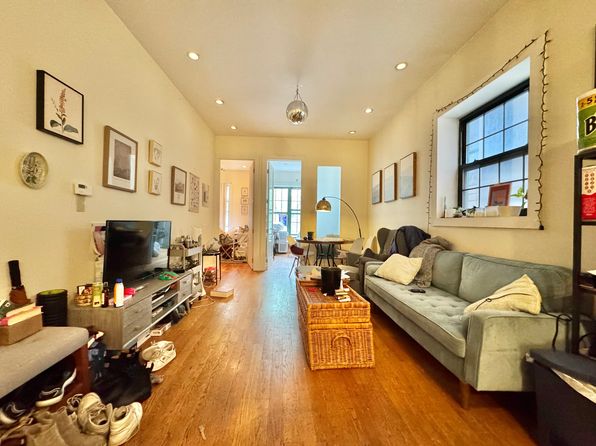 12 Underhill Ave APT 2R